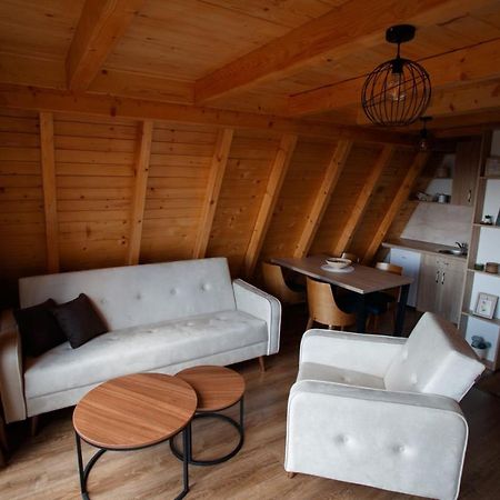 Zlatarski Cardaci โนวาวาโรช ภายนอก รูปภาพ
